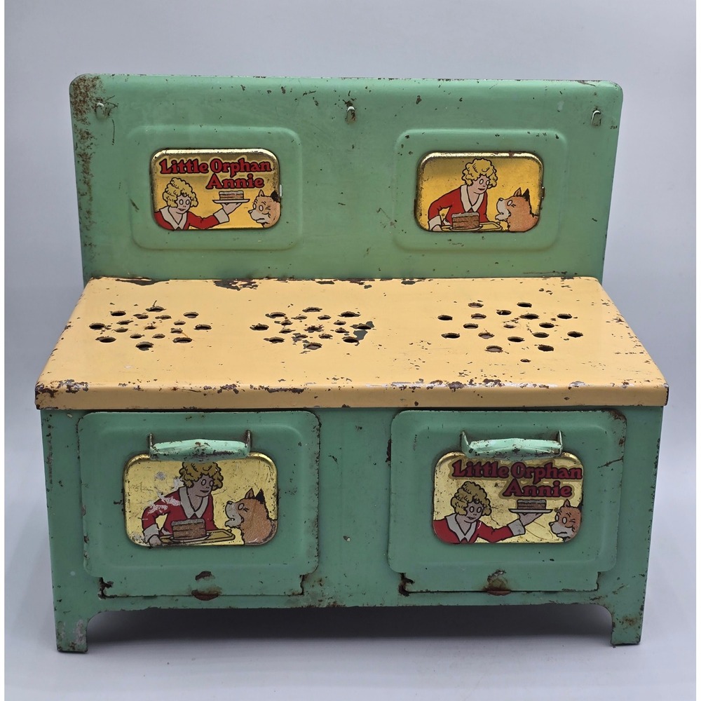 Vintage 30s Little Orphan Annie Tin Litho Toy Play Stove Green Cream Collectible